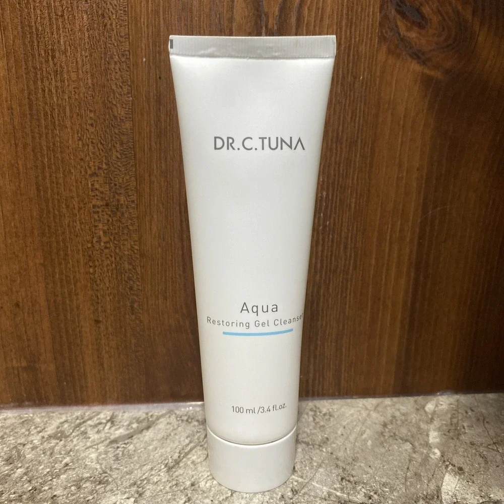 Dr. C.‎ Tuna Aqua Restoring Gel Cleanser Farmasi / 3.4 FL. OZ. Sealed New